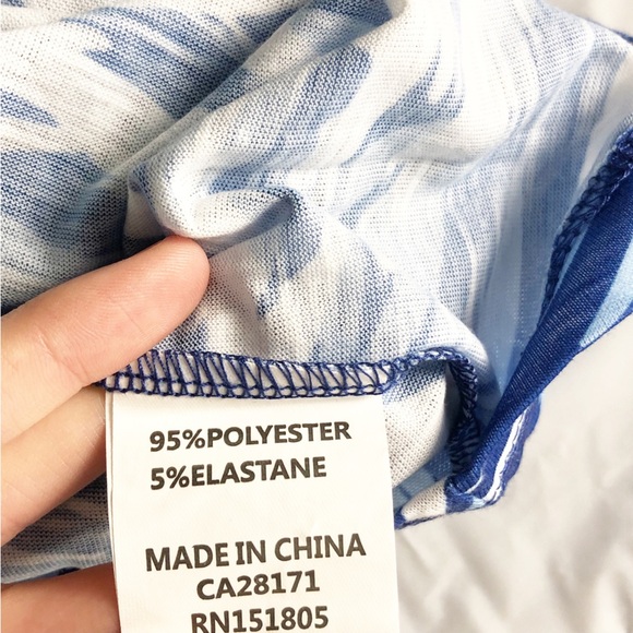 ๐Papa Vancouver Abstract Blouse NWT | Blue and White | Size XL๐ - Picture 12 of 15